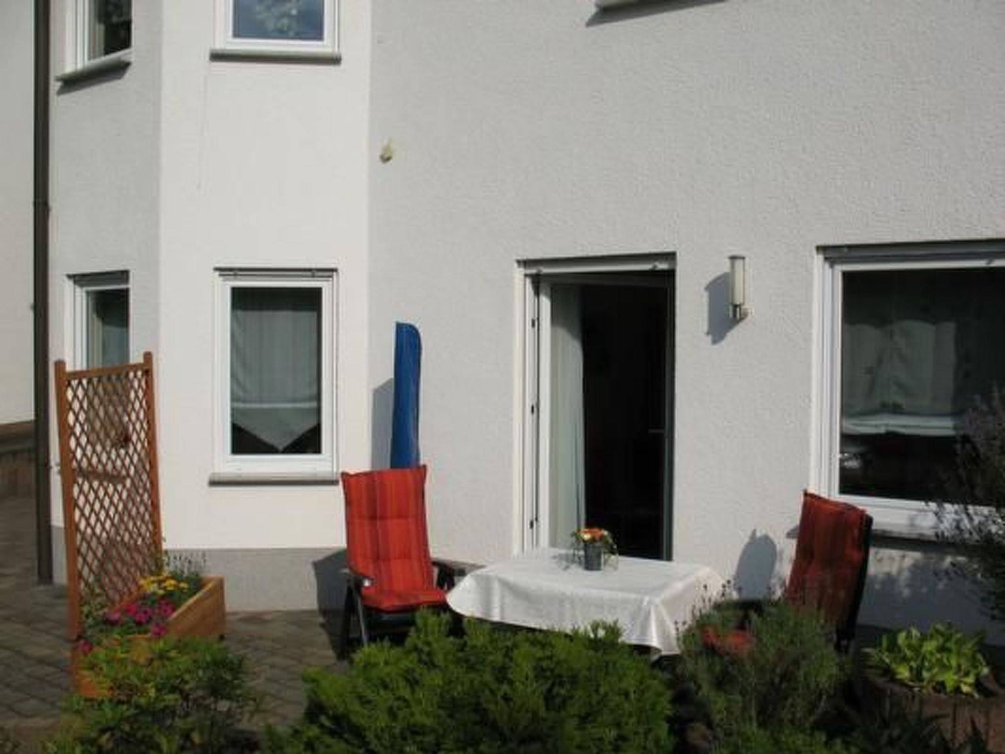 in Westum mit Terrasse