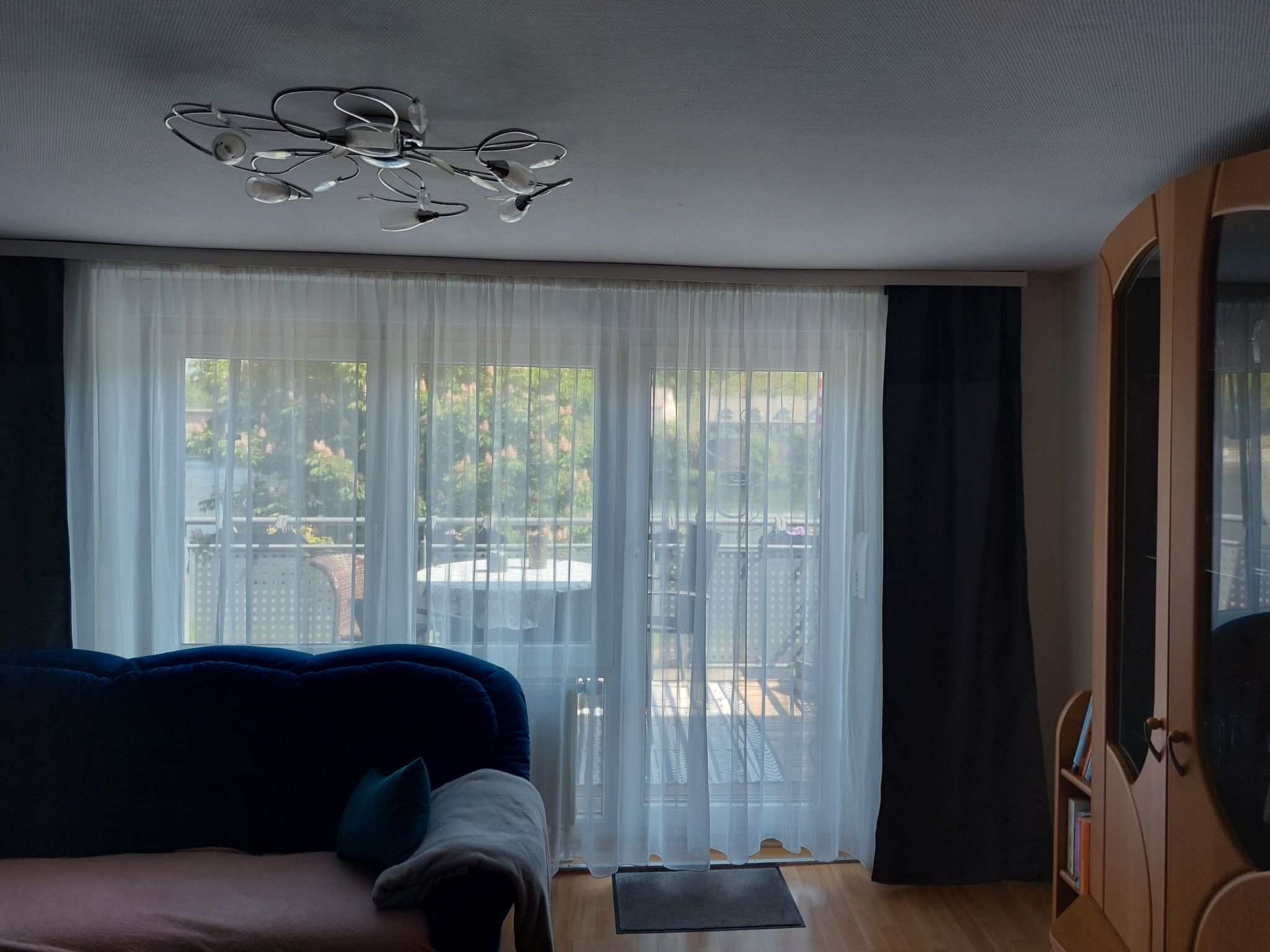 Einzigartige Lage direkt Mosel und Radweg.-Binnen