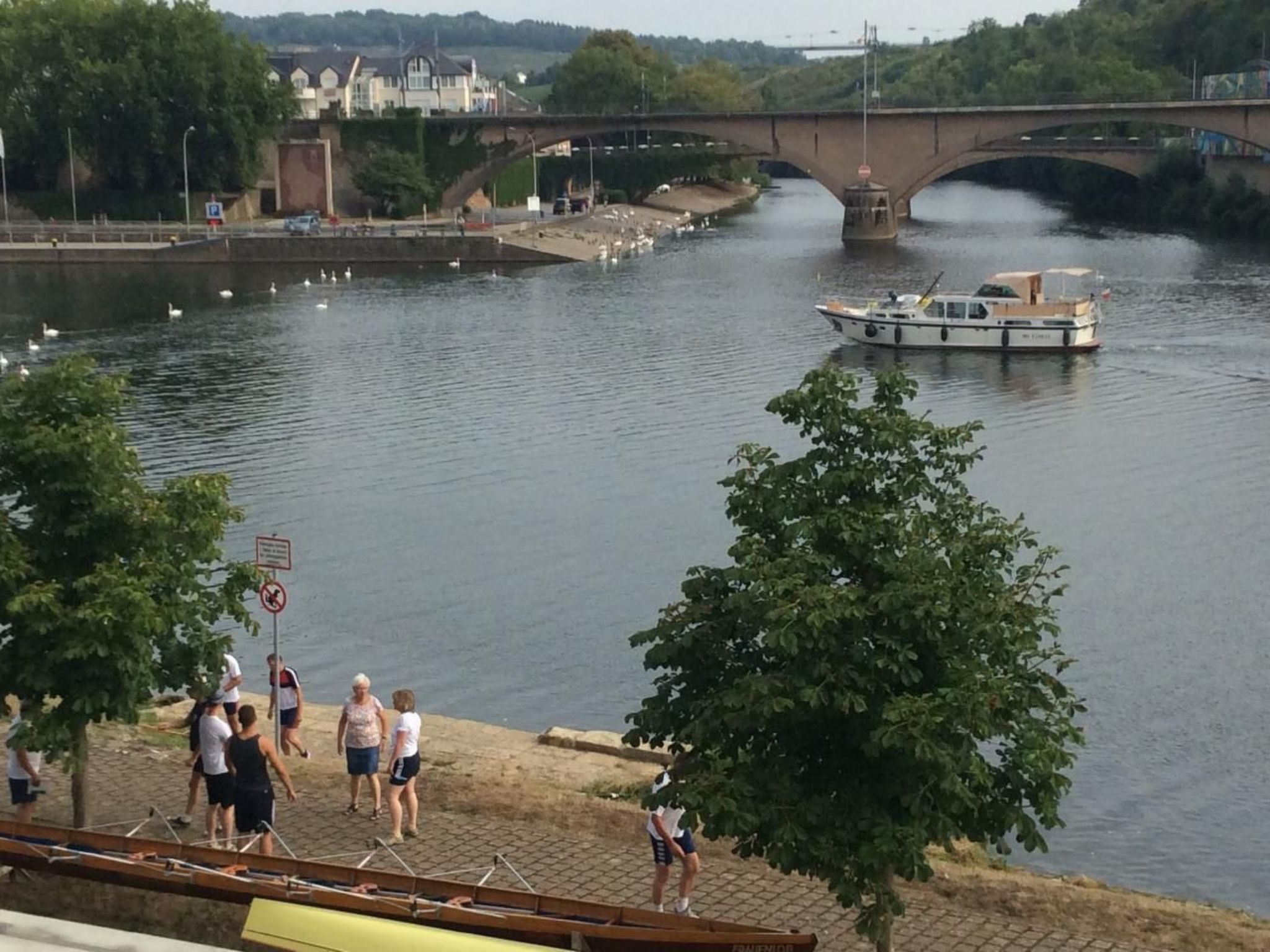 Einzigartige Lage direkt Mosel und Radweg.-Binnen