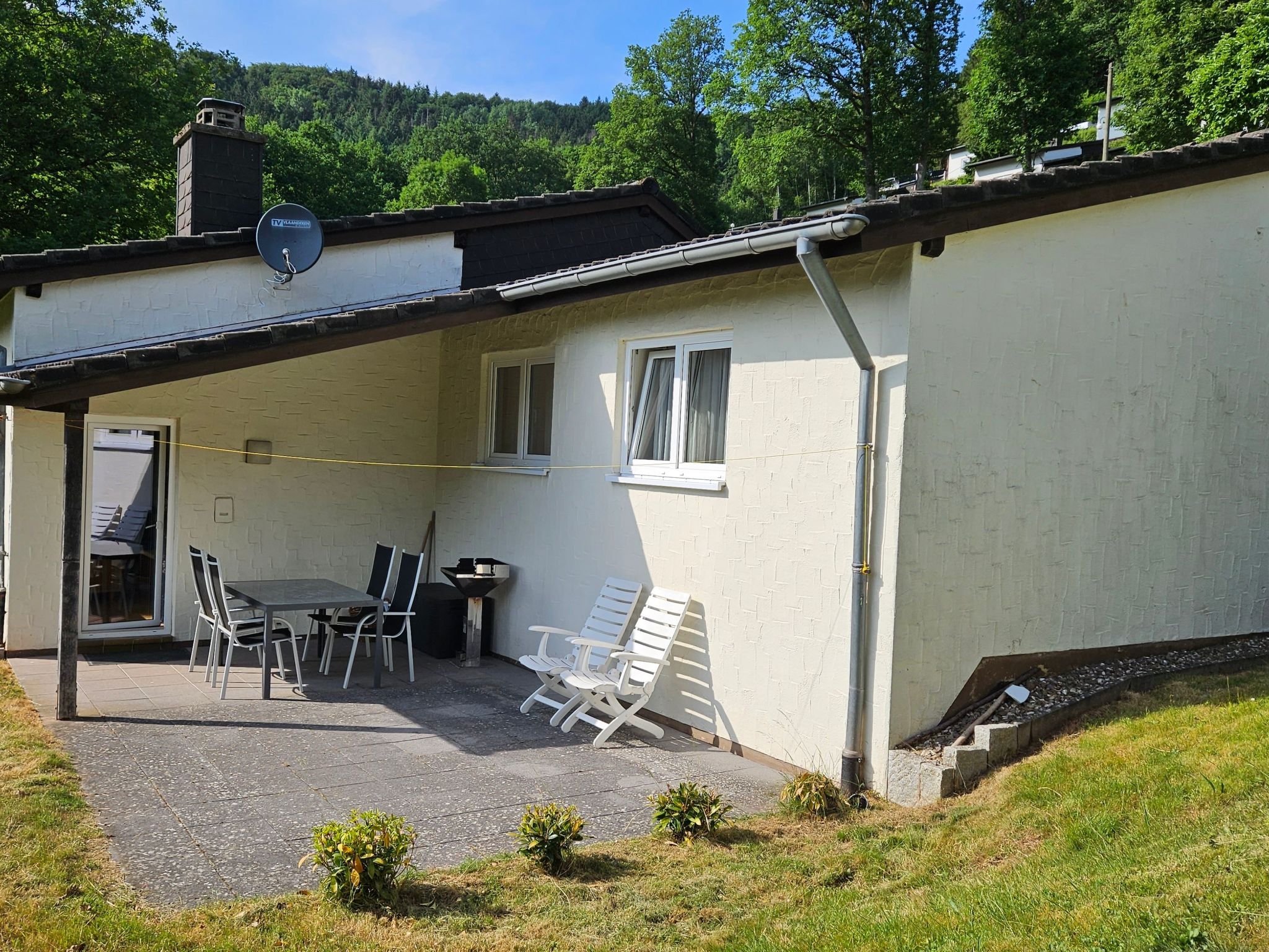 Mit Garten im Naturpark Südeifel-Binnen