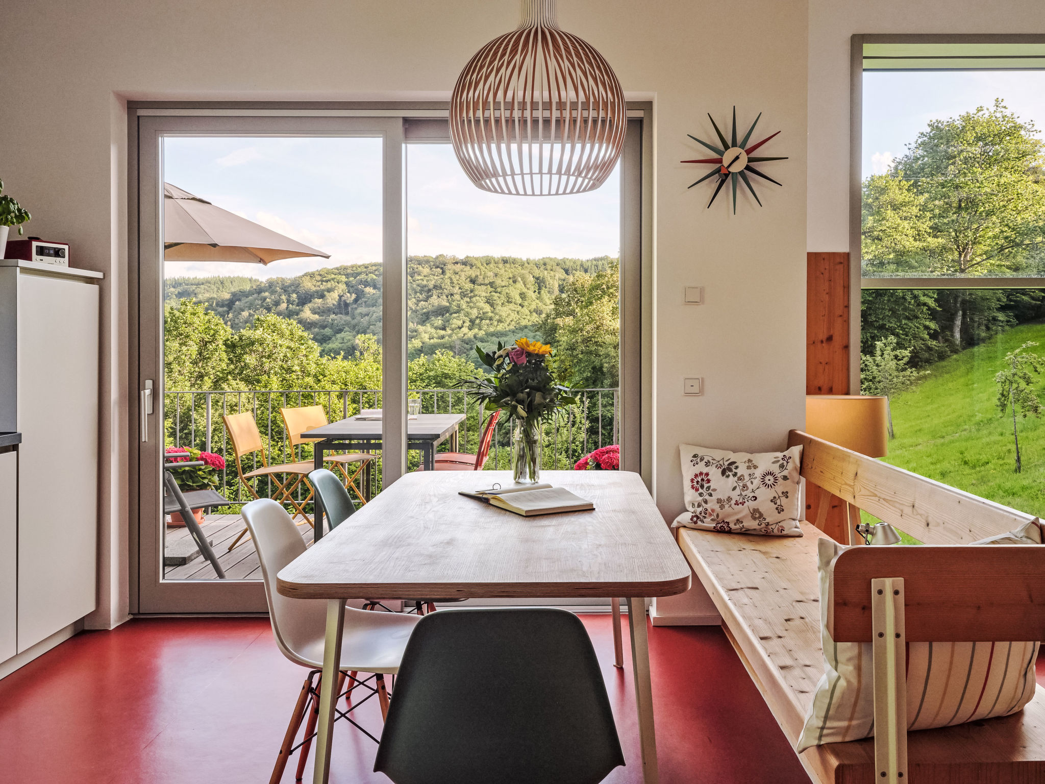 Moderner Holzhausneubau in der Eifel