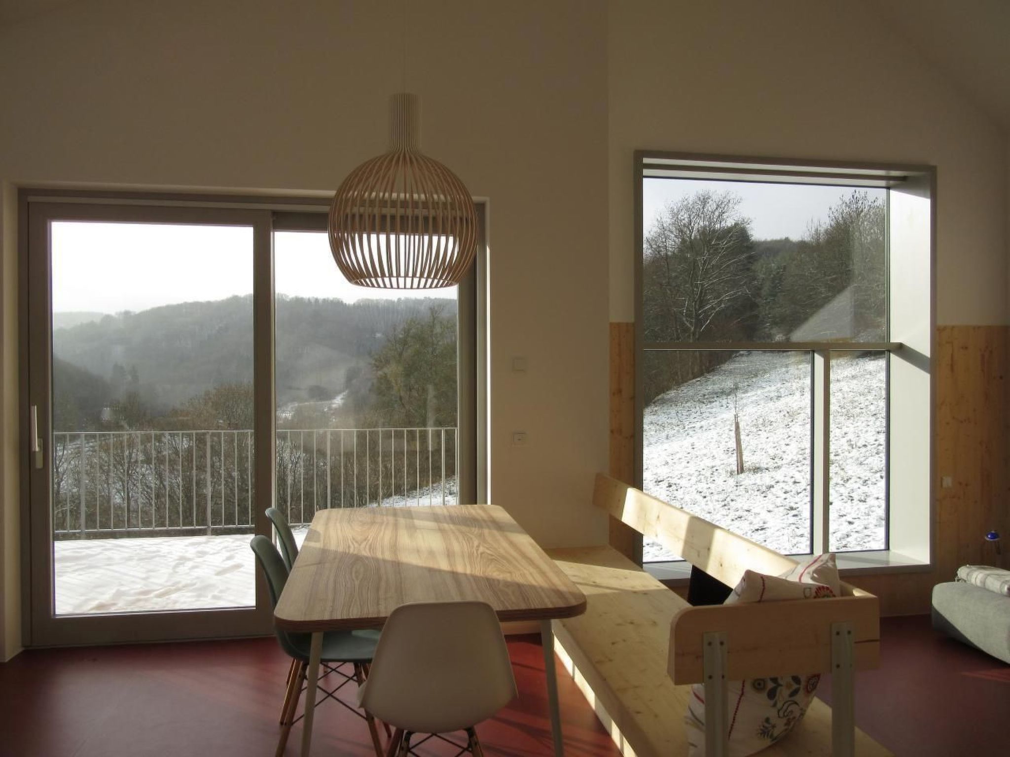 Moderner Holzhausneubau in der Eifel-Binnen