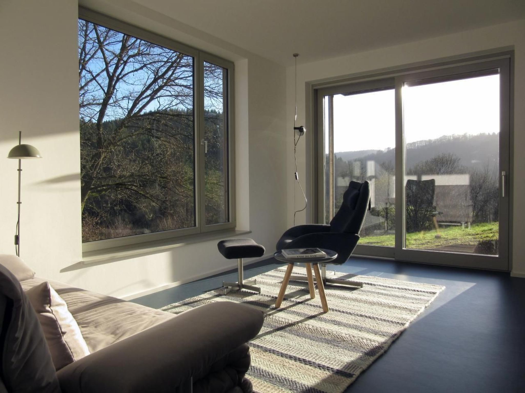 Moderner Holzhausneubau in der Eifel-Binnen