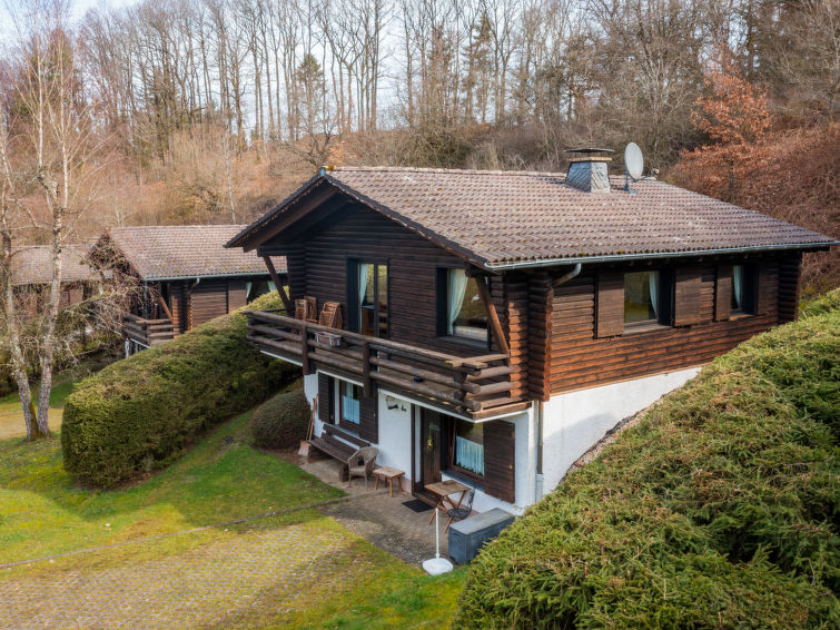 Op 900 m van centrum Schönecken: rustiek appartement voor 2 personen in Schönecken