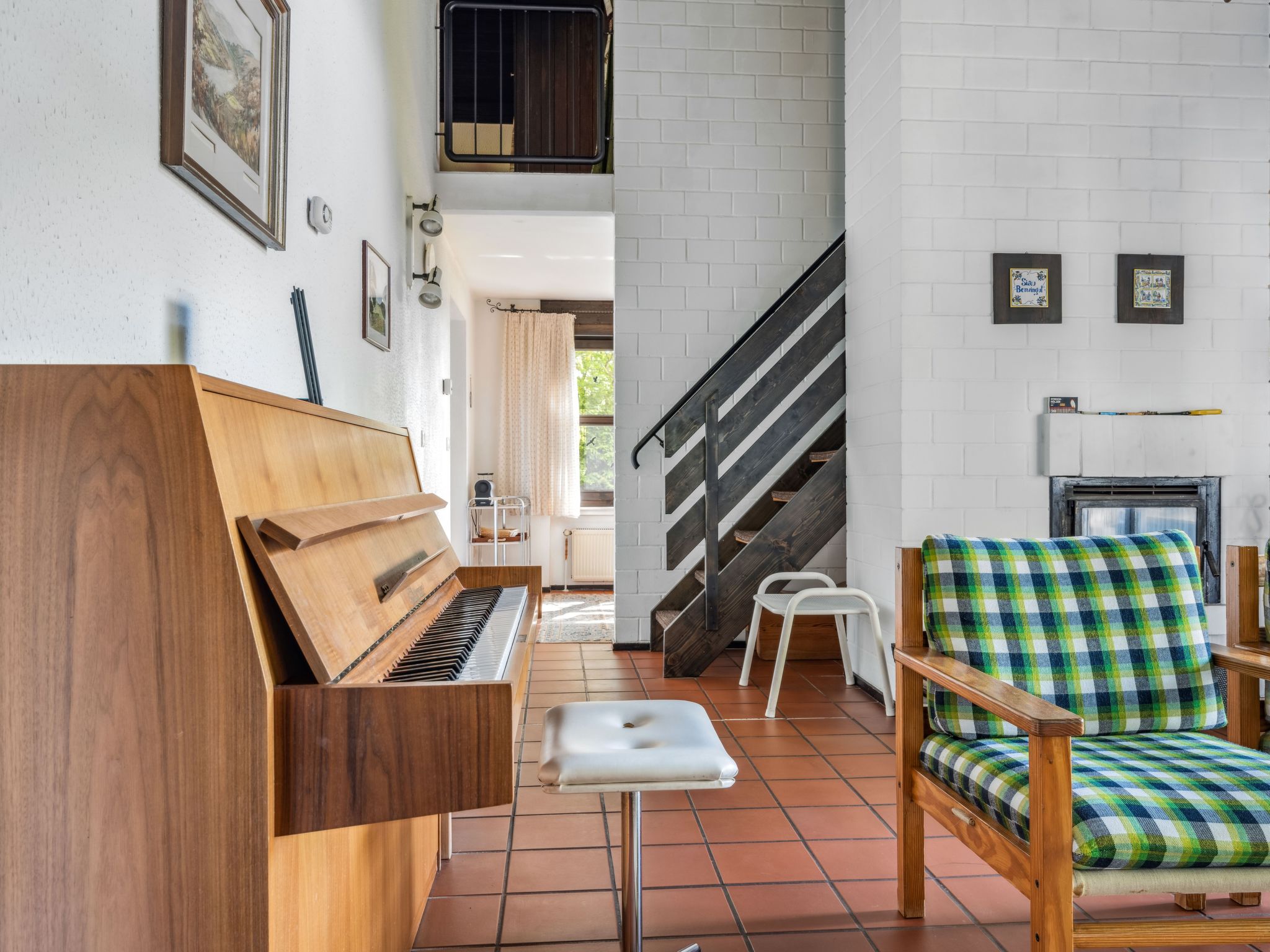 George Countryhouse-Image-tags.info