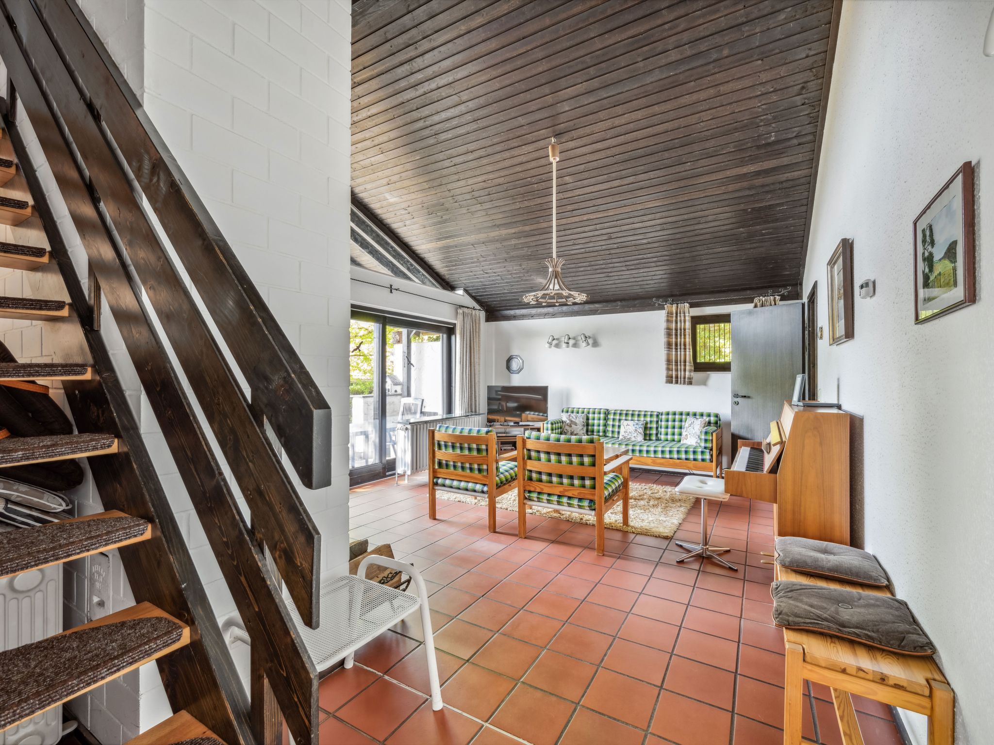 George Countryhouse-Image-tags.info