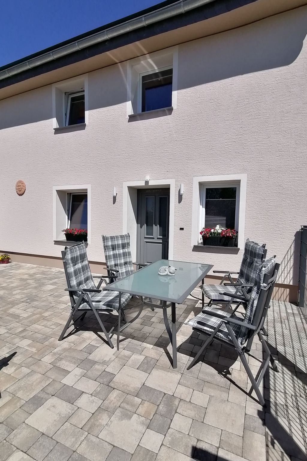Appartement mit Terrasse-Binnen