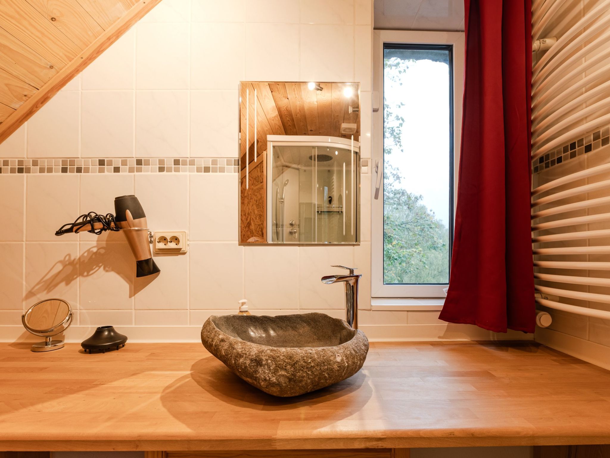 Wohnung in Hundheim mit Grill-Drinnen