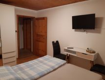 Riant vakantiehuis aan de Moezel bij Ürzig voor 10 personen - thumbnail 4