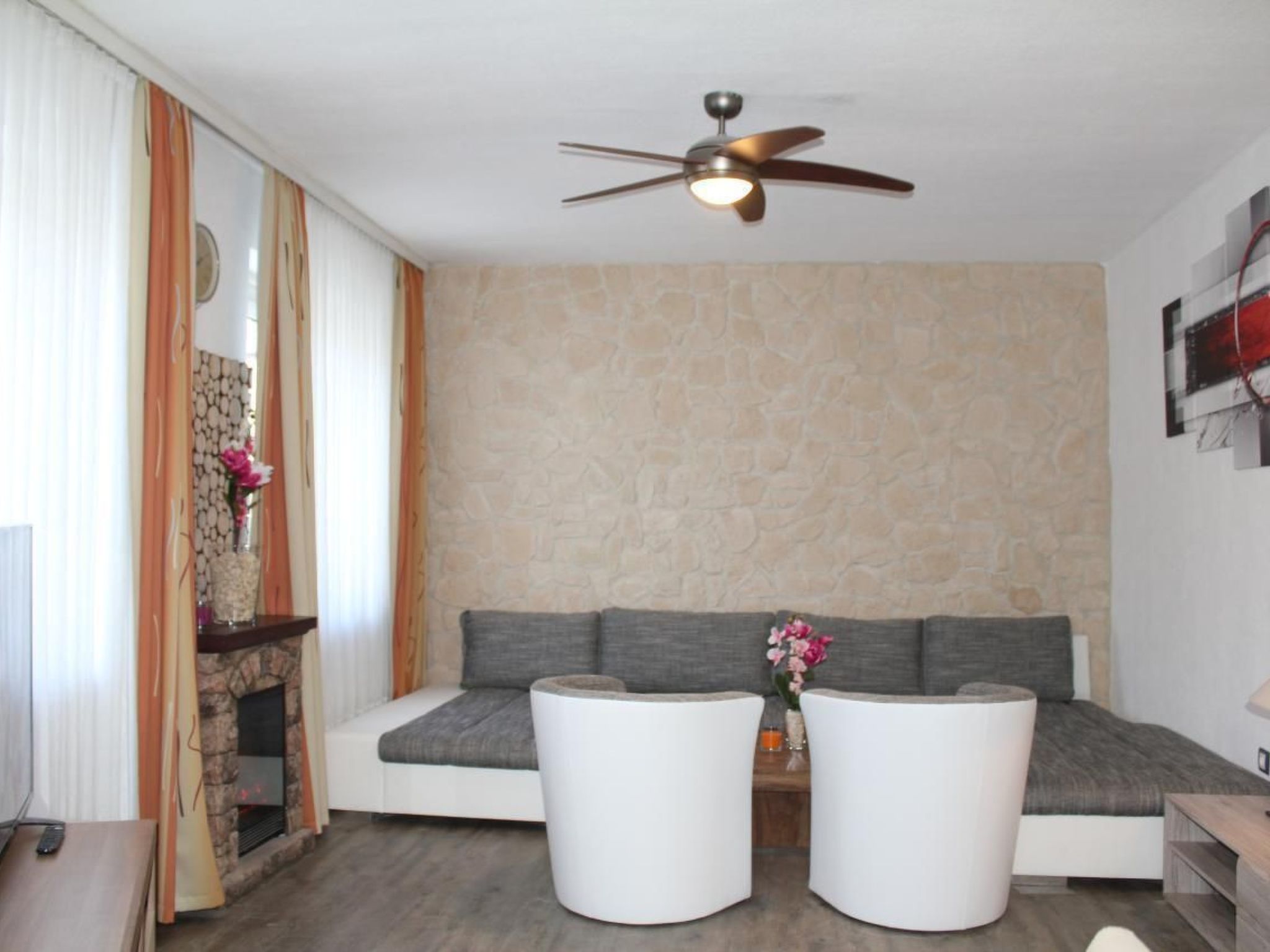 Modernes Ferienhaus in Daun-Dedans