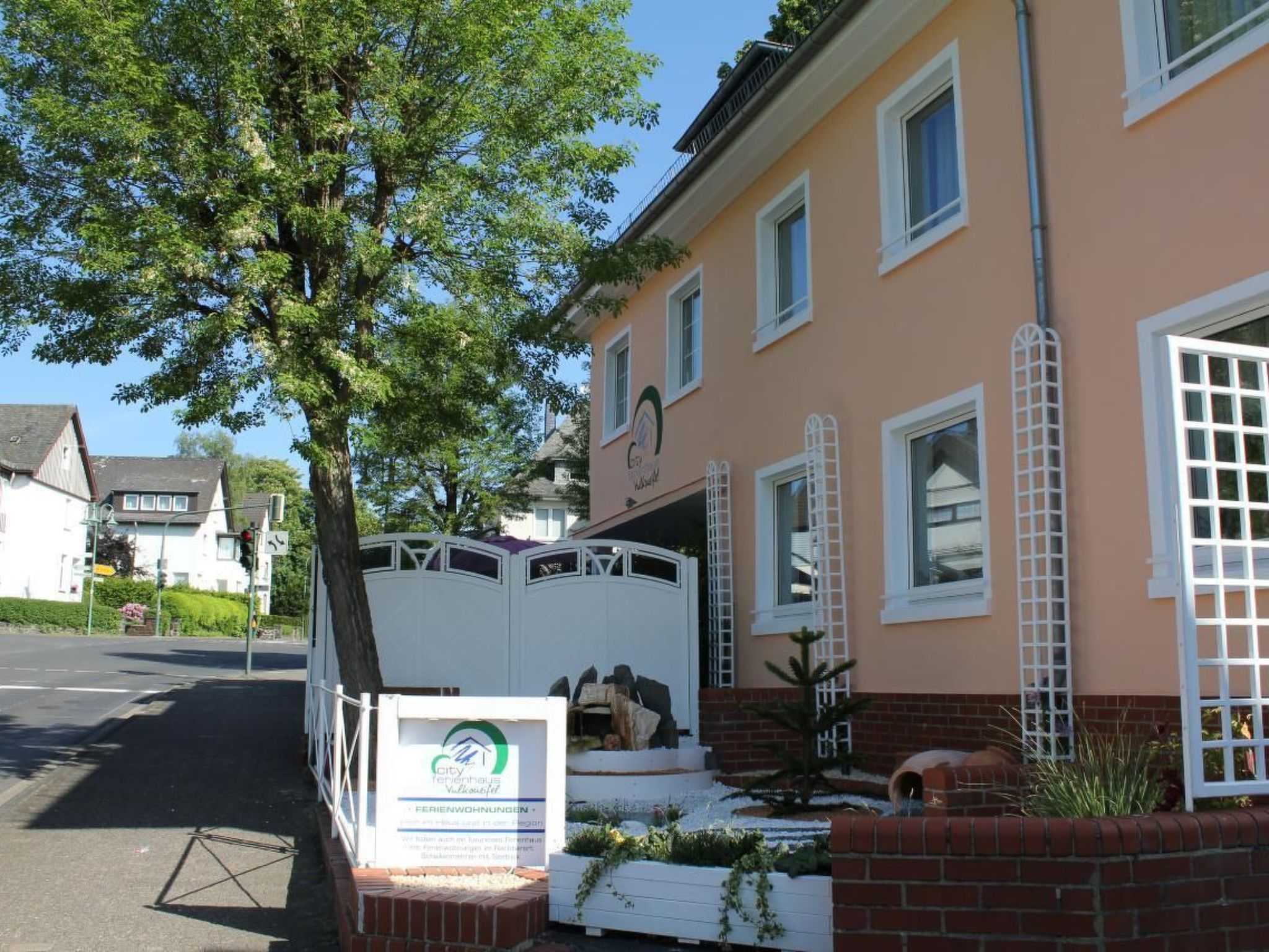 Modernes Ferienhaus in Daun-Dedans