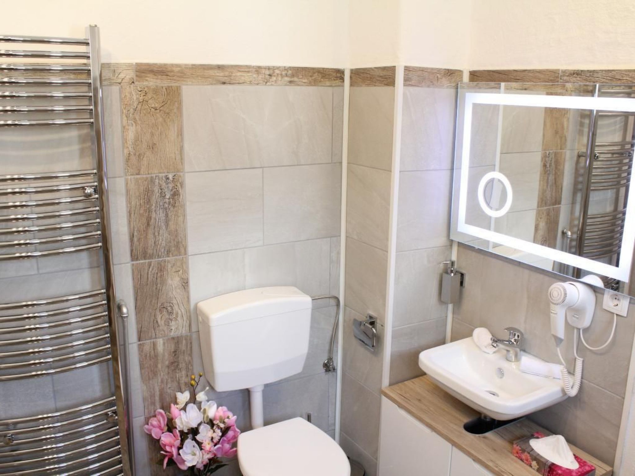 Modernes Ferienhaus in Daun-Dedans