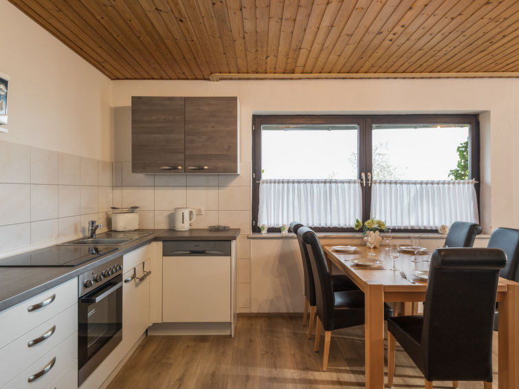 Centraal gelegen appartement in Immerath met sauna voor 5 personen in Immerath