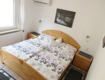 Vakantieappartement in Alf met uitzicht op de bergen, 5 personen - thumbnail 6