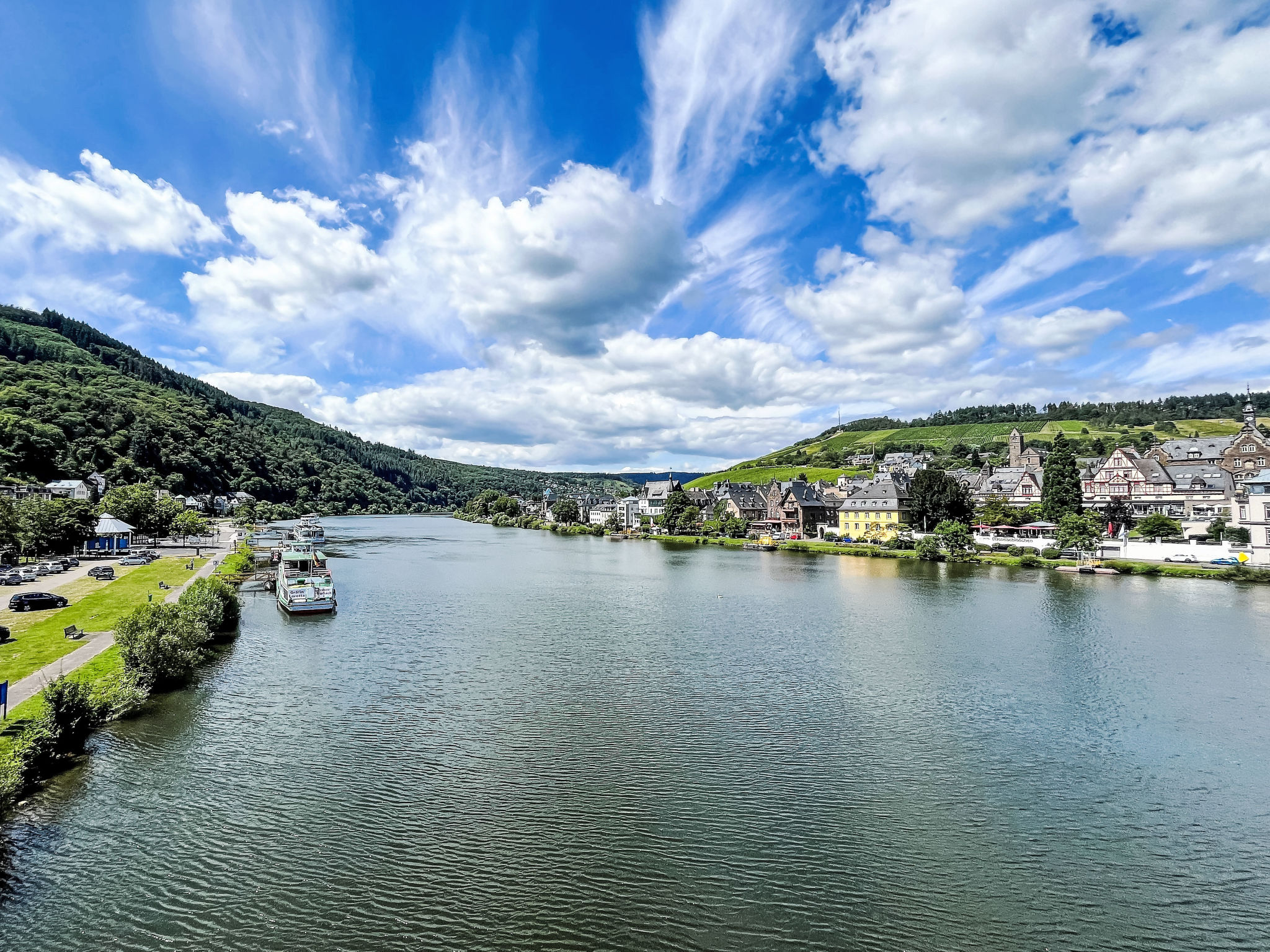 Altes Fährhaus anno 1 6 3 3 - Traumferienwohnung in exponierter Moselufer-Lage-Omgeving