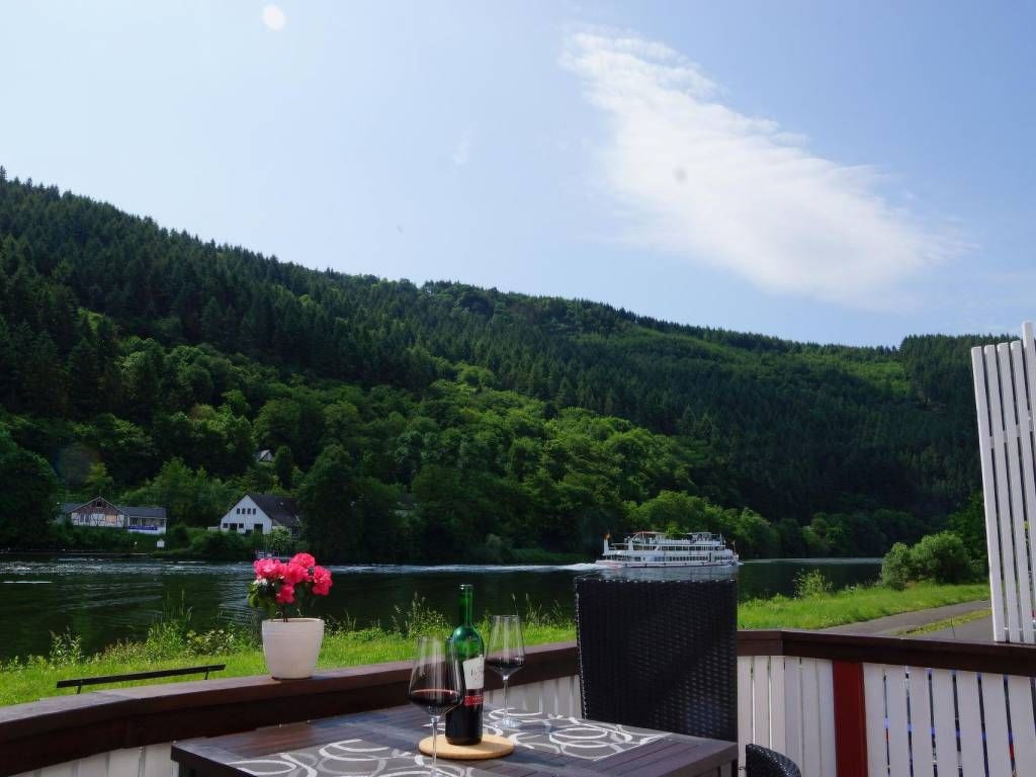 Altes Fährhaus anno 1 6 3 3 - Traumferienwohnung in exponierter Moselufer-Lage-Image-tags.info