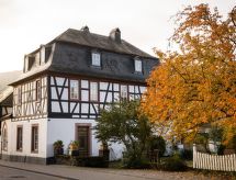 in Traben mit Kleinem Garten