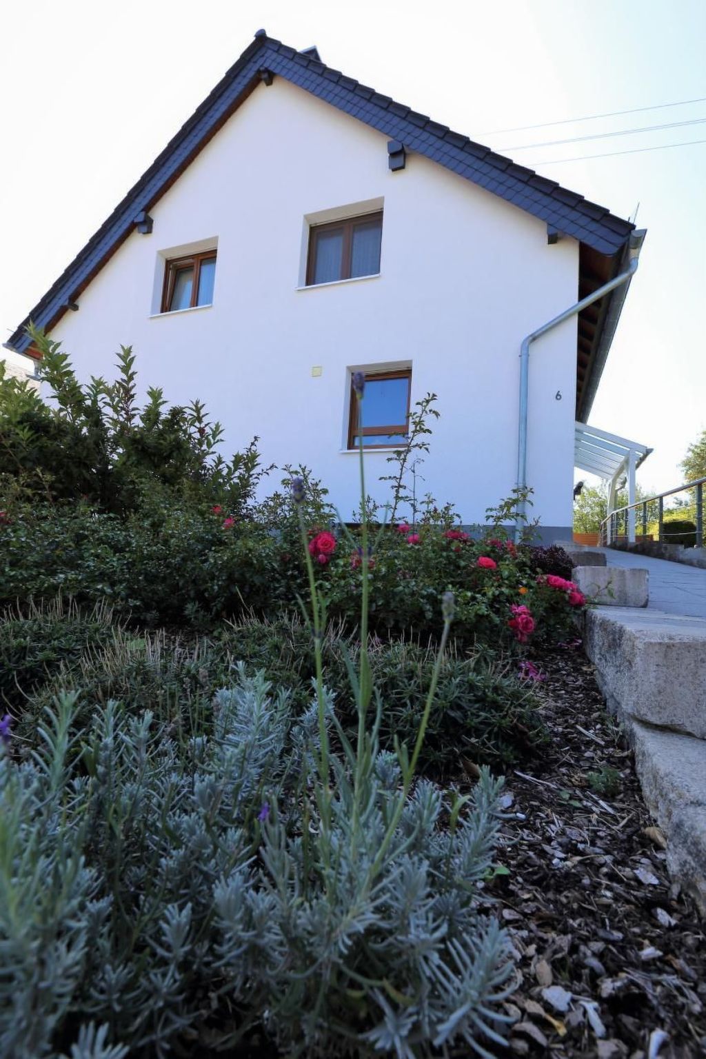 Kinderfreundliches Ferienhaus in Mastershausen mit Garten, Grill und Terrasse-Image-tags.info