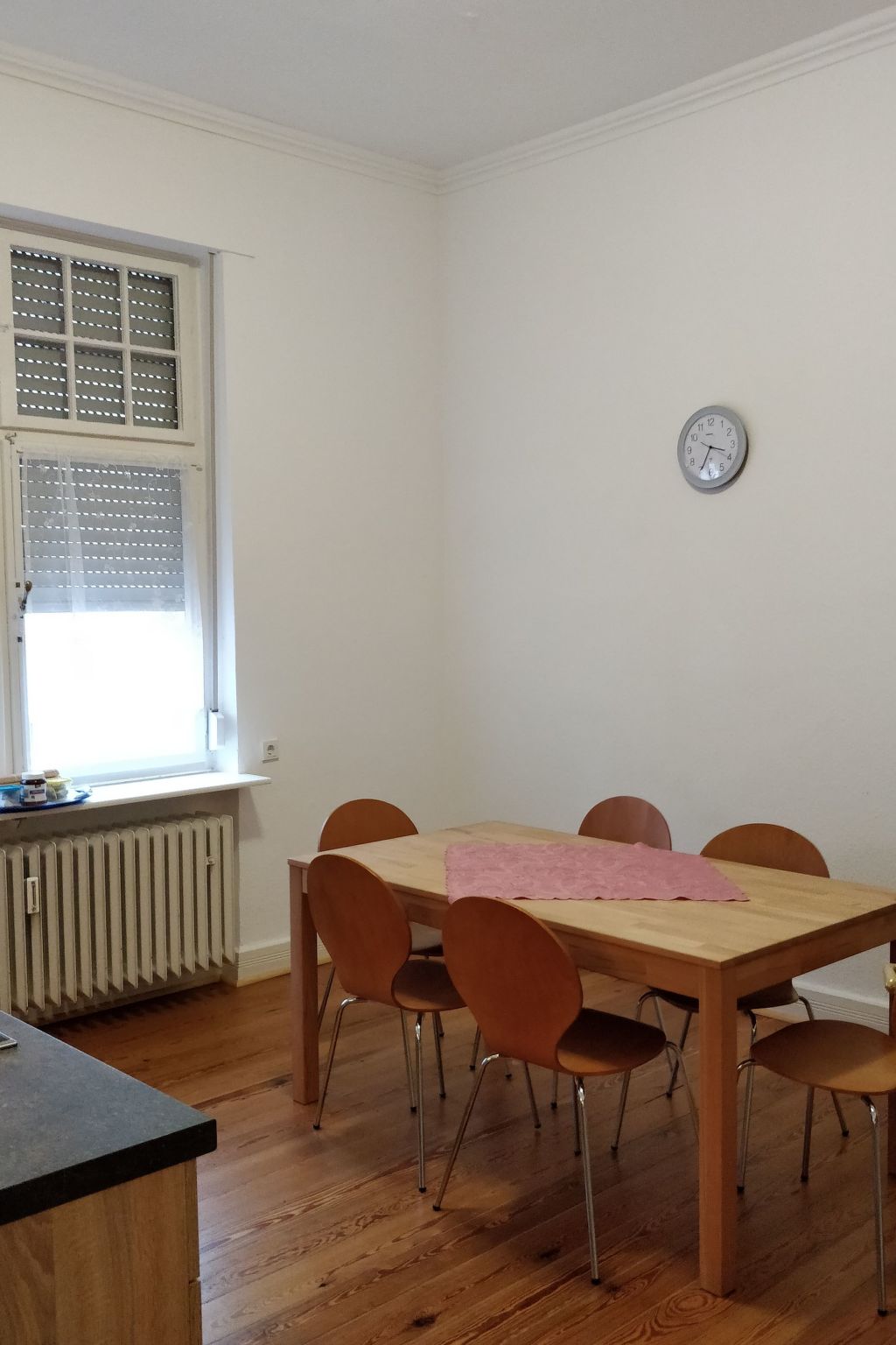 Wohnung in einem historischen Gebäude mit Balkon und Blick auf die Mosel-Image-tags.info