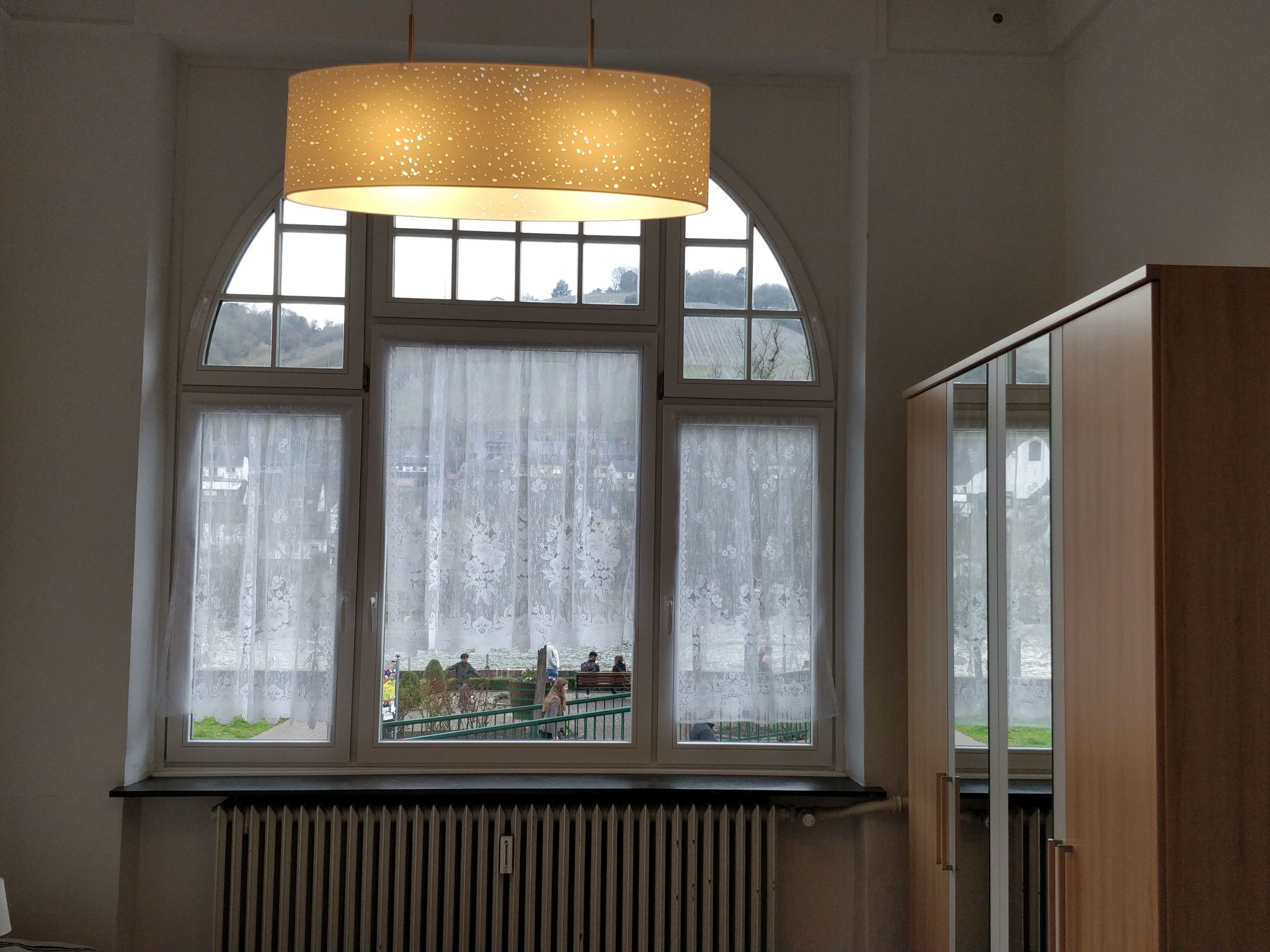 Wohnung in einem historischen Gebäude mit Balkon und Blick auf die Mosel-Image-tags.info