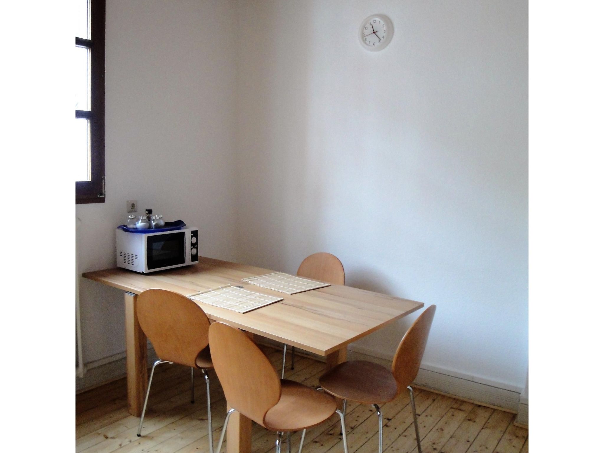 Wohnung in einem historischen Gebäude mit Balkon und Blick auf die Mosel-Image-tags.info