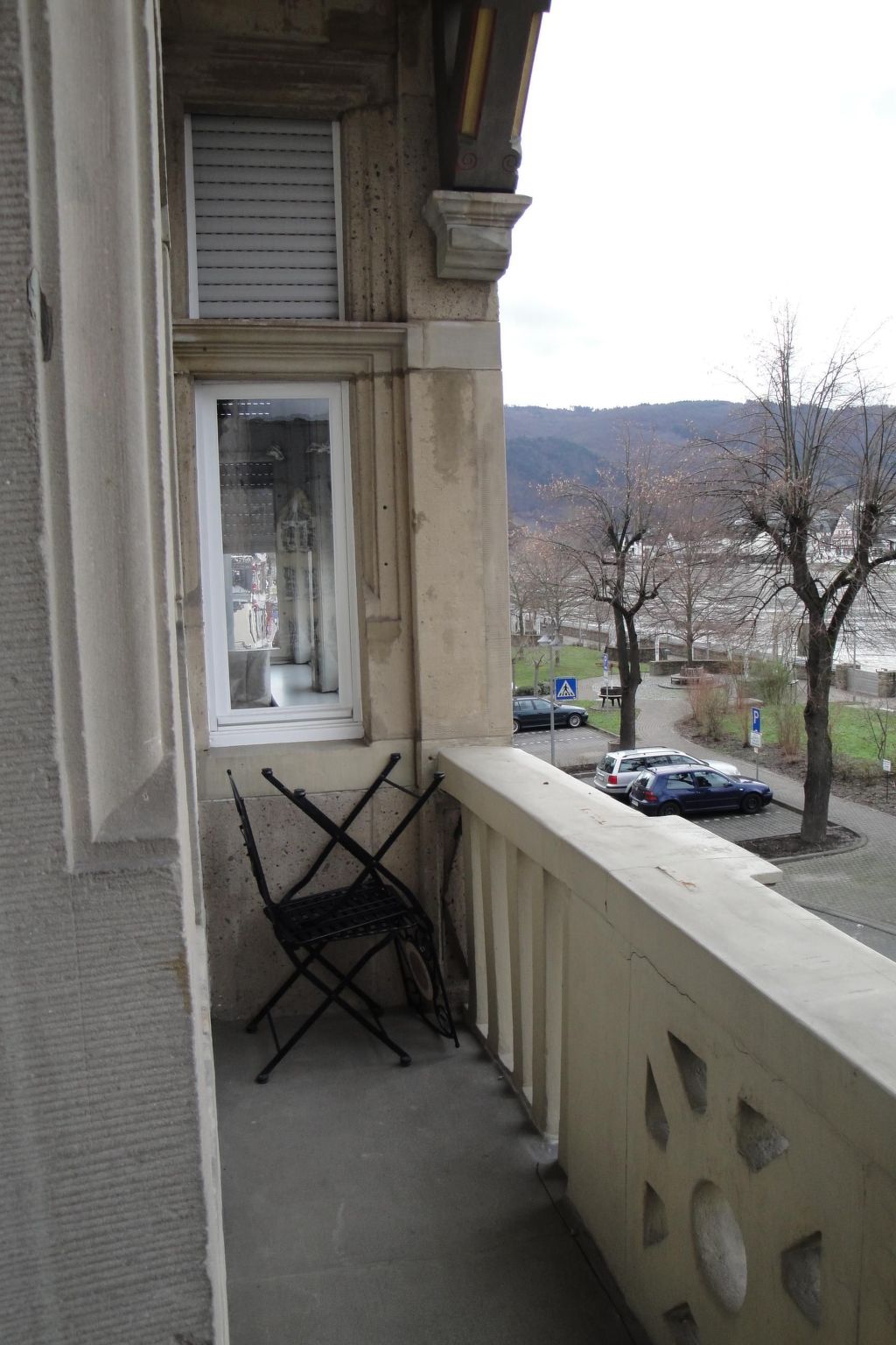 Wohnung in einem historischen Gebäude mit Balkon und Blick auf die Mosel-Image-tags.info