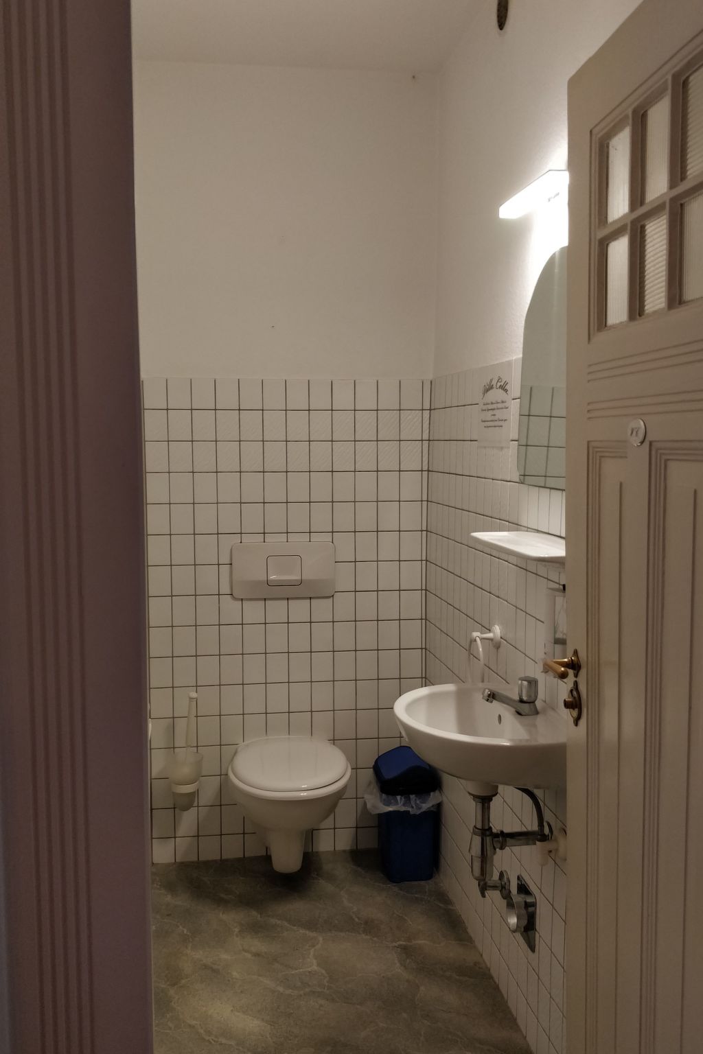 Wohnung in einem historischen Gebäude mit Balkon und Blick auf die Mosel-Image-tags.info