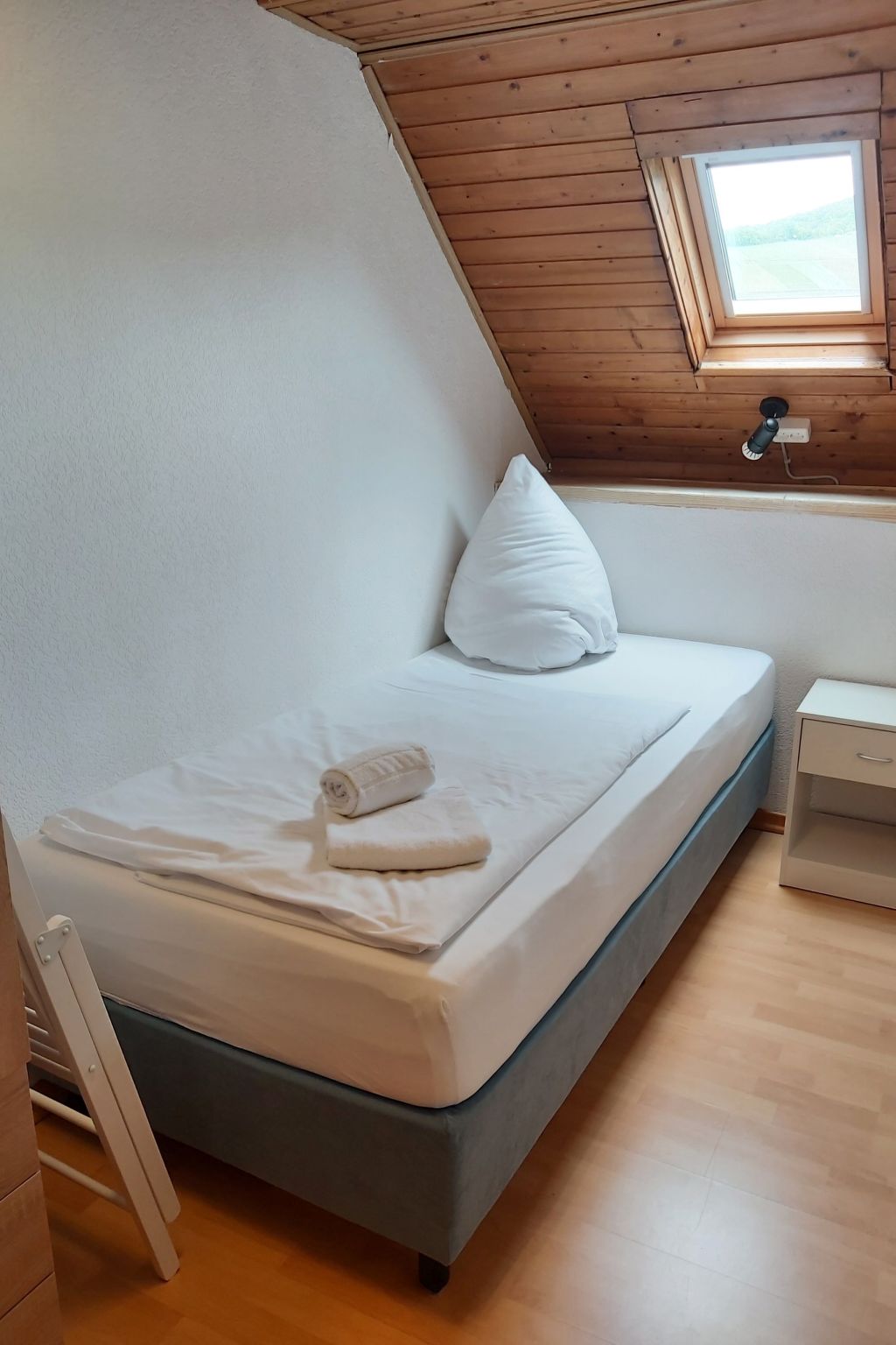 Am Moselufer-Image-tags.info