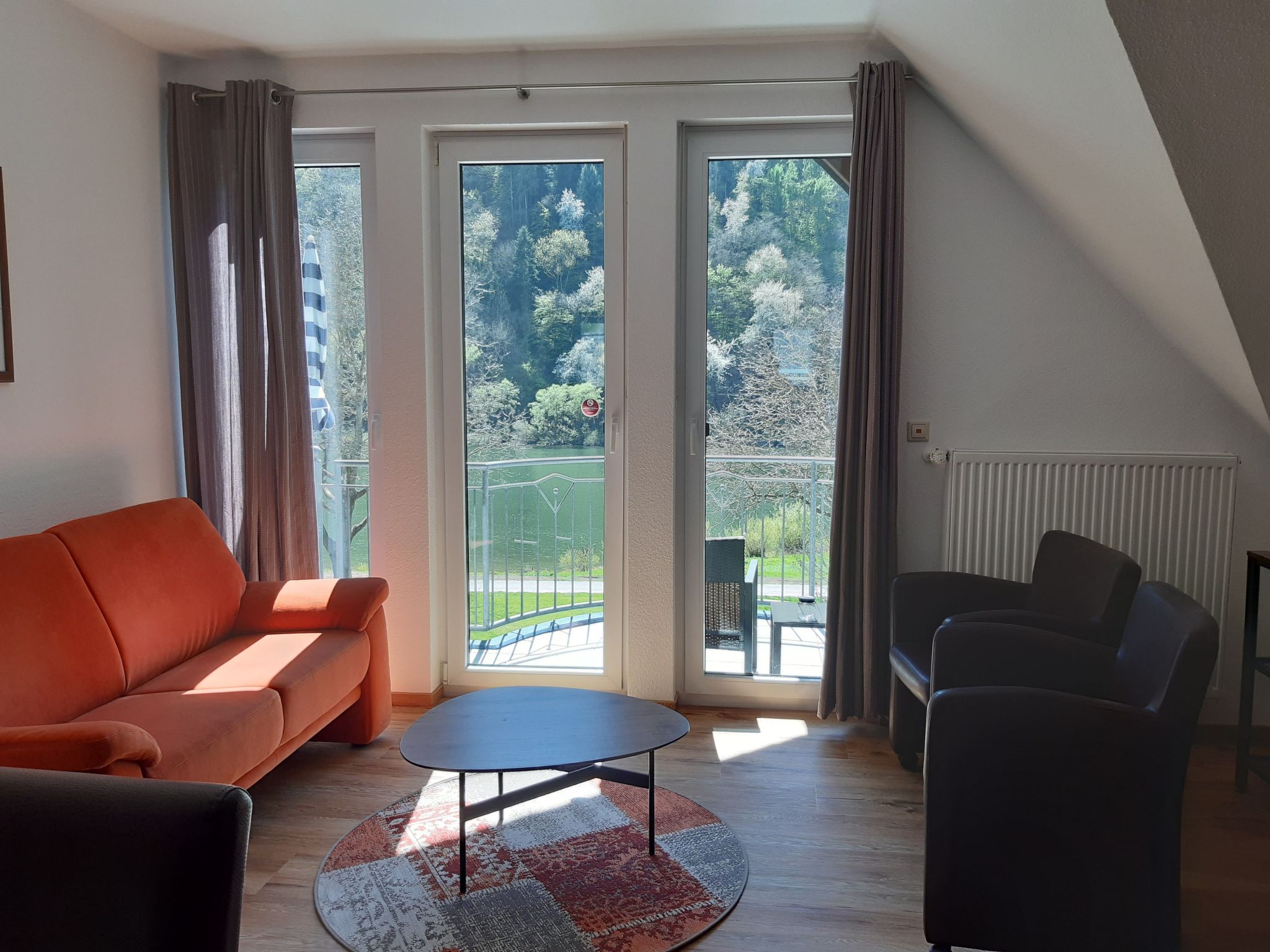 in Eller mit Privatem Balkon — view 1 of 7