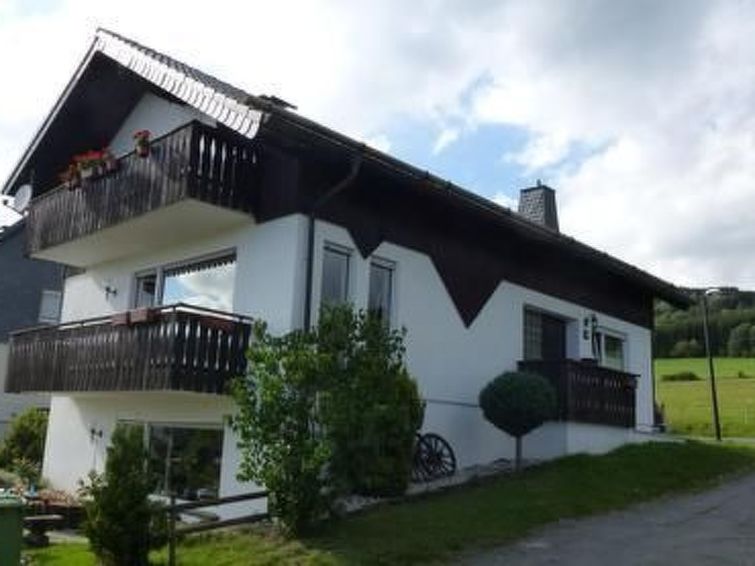 Vrijstaand appartement met bergzicht in Winterberg-Hildfeld