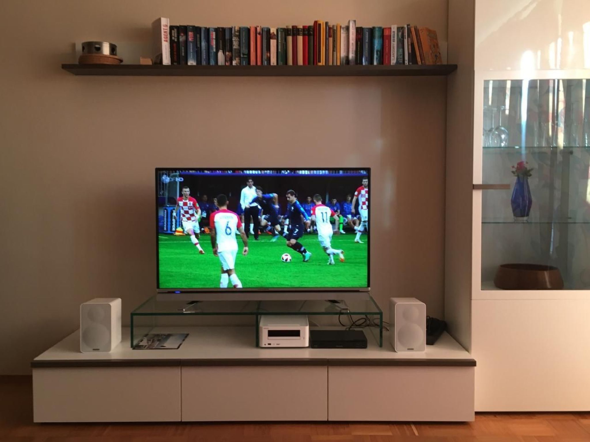 Berg- und Seeblick am Hillebachsee-Binnen