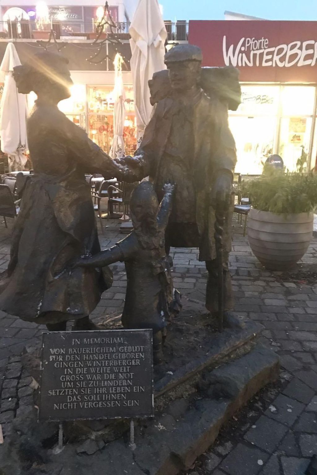 Berg- und Seeblick am Hillebachsee-Binnen