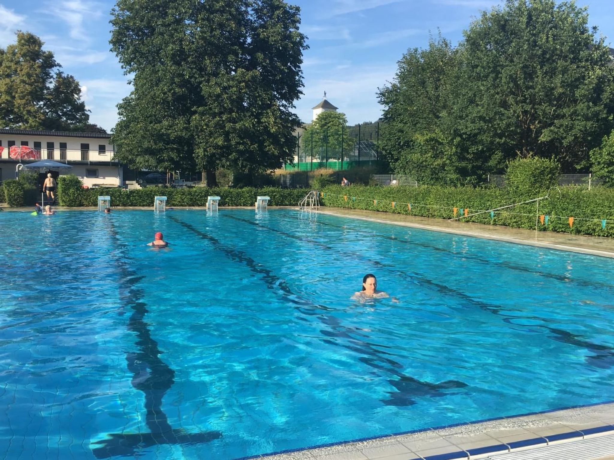 Berg- und Seeblick am Hillebachsee-Binnen