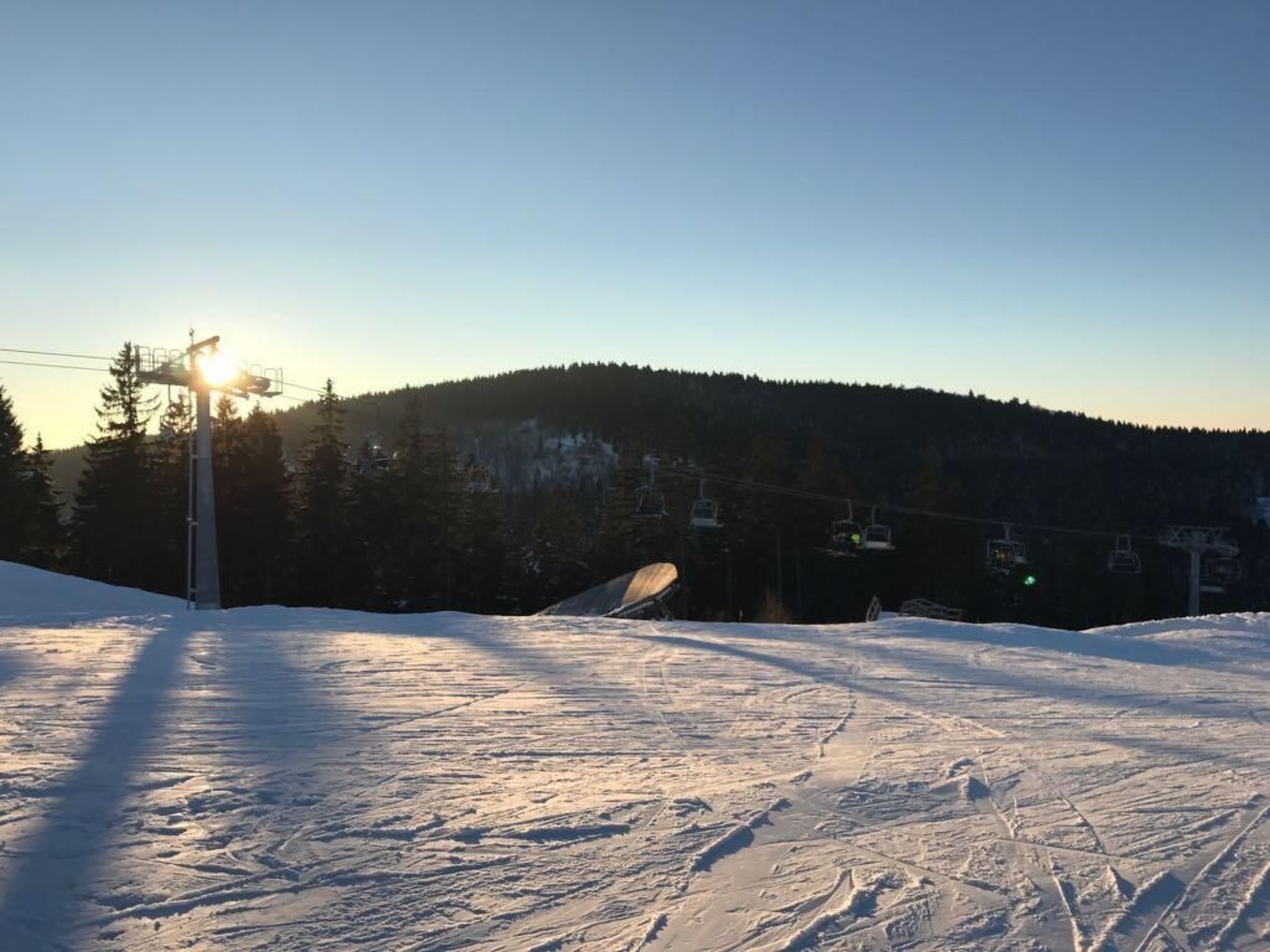 Berg- und Seeblick am Hillebachsee-Binnen