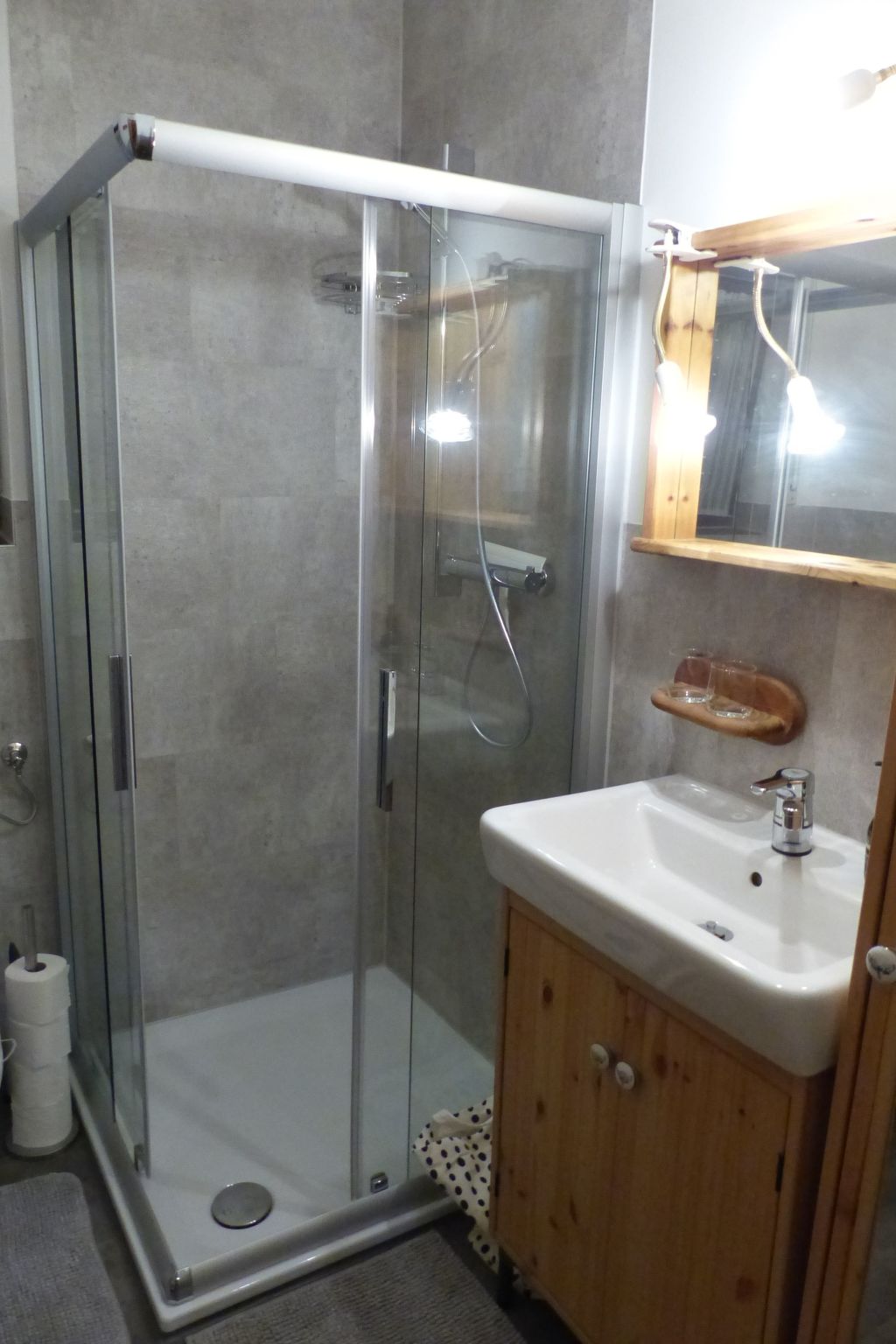 Mit privatem Balkon-Drinnen