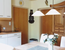 Knusse 6-persoons vakantiewoning aan skipiste en meer in Winterberg - thumbnail 3