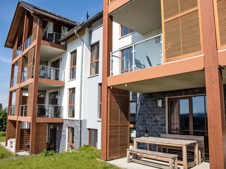 Op 800 m van de piste: ruim appartement met sauna in Winterberg