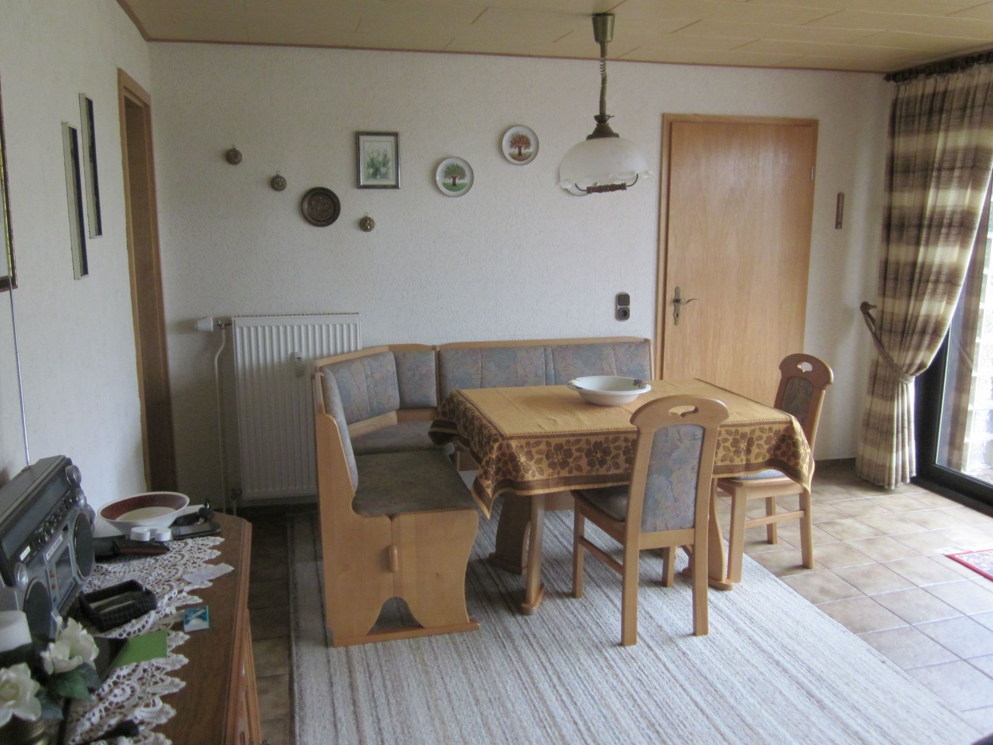 Mit eigener Terrasse-Drinnen