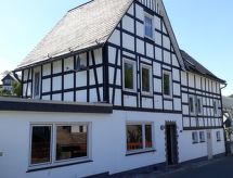 Fachwerkhaus mit 5 Schlafzimmern bei Winterberg