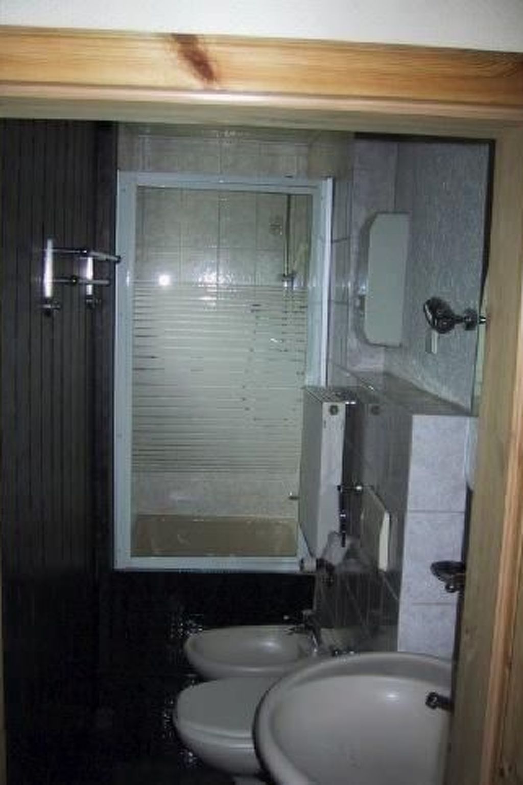 Mit großem Garten und Gemeinschaftspool-Binnen