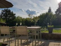 in Atzenhain mit Großer Terrasse