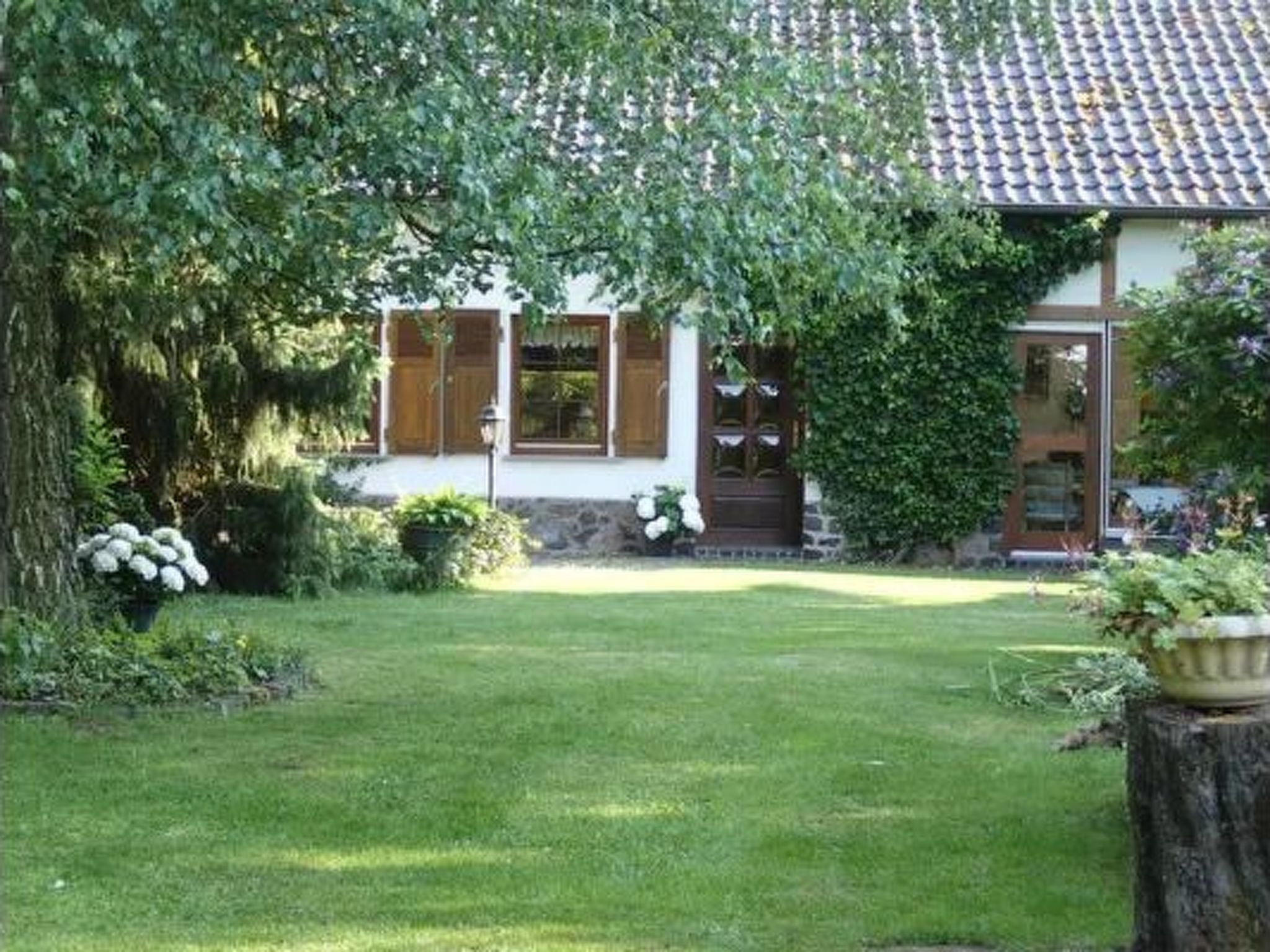 In Bernsfeld mit großem Garten
