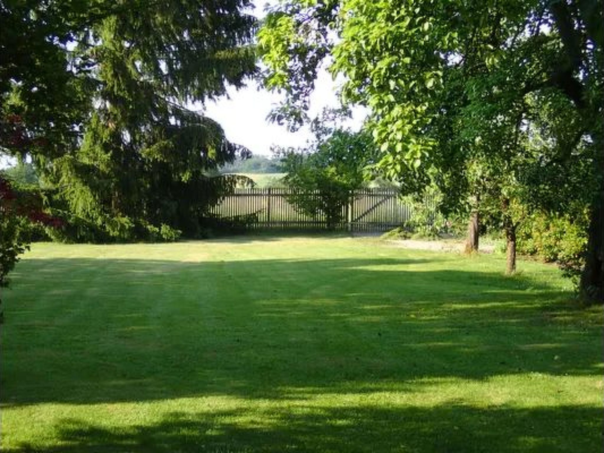 In Bernsfeld mit großem Garten-Image-tags.info