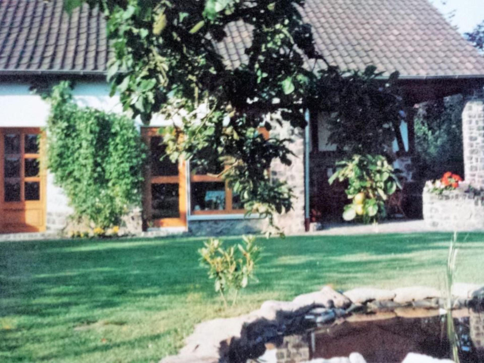 In Bernsfeld mit großem Garten-Image-tags.info