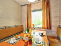 Vakantiehuis met open haard en meerzicht in Kirchheim - thumbnail 4