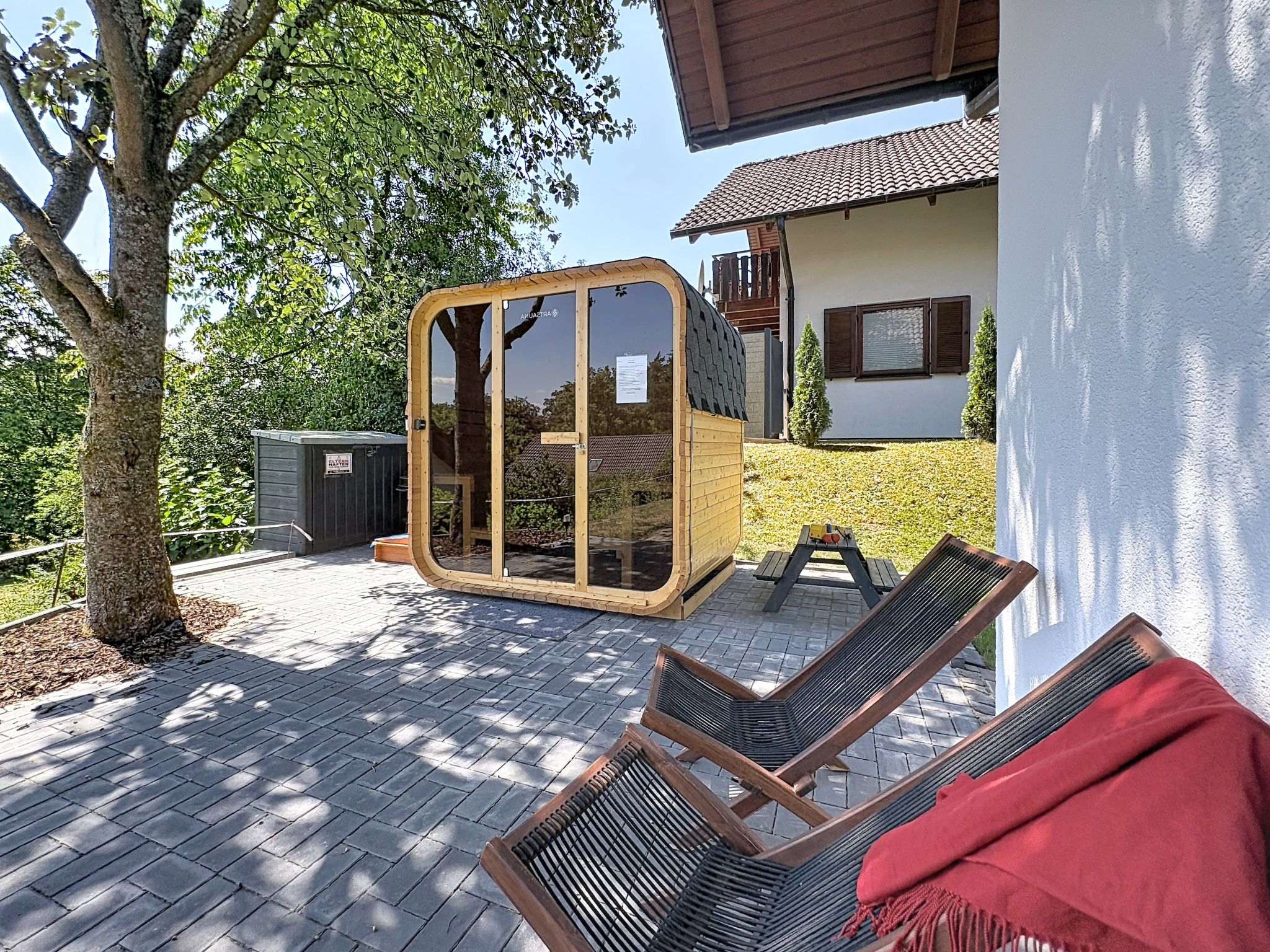 Dorf 4/Haus 10 - Buiten