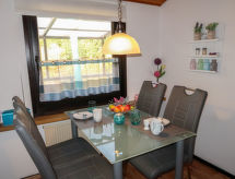 Knusse vakantiewoning voor 2 op kindvriendelijk park in Ronshausen - thumbnail 3