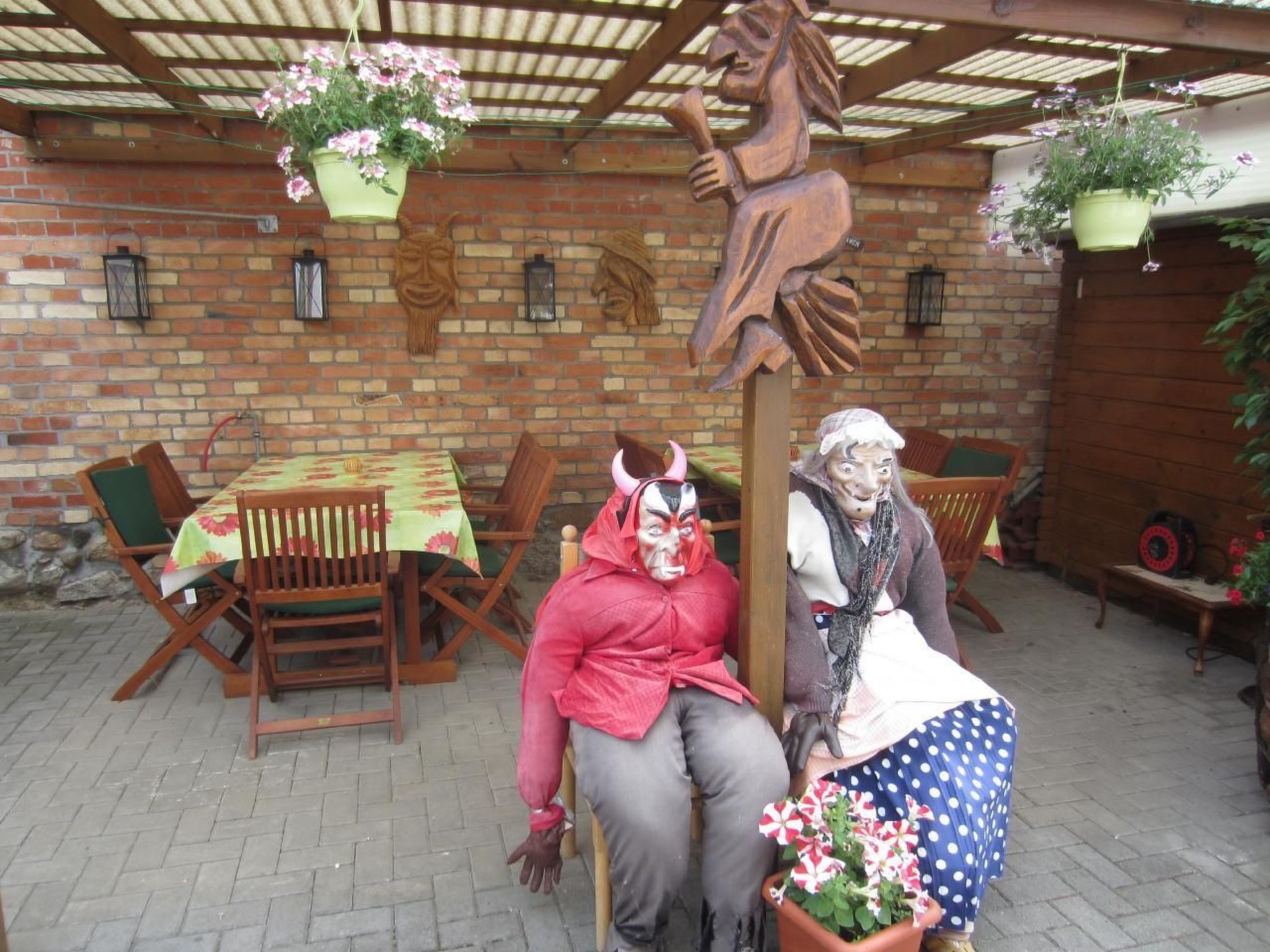 Wotan bis 12 Personen-Outside