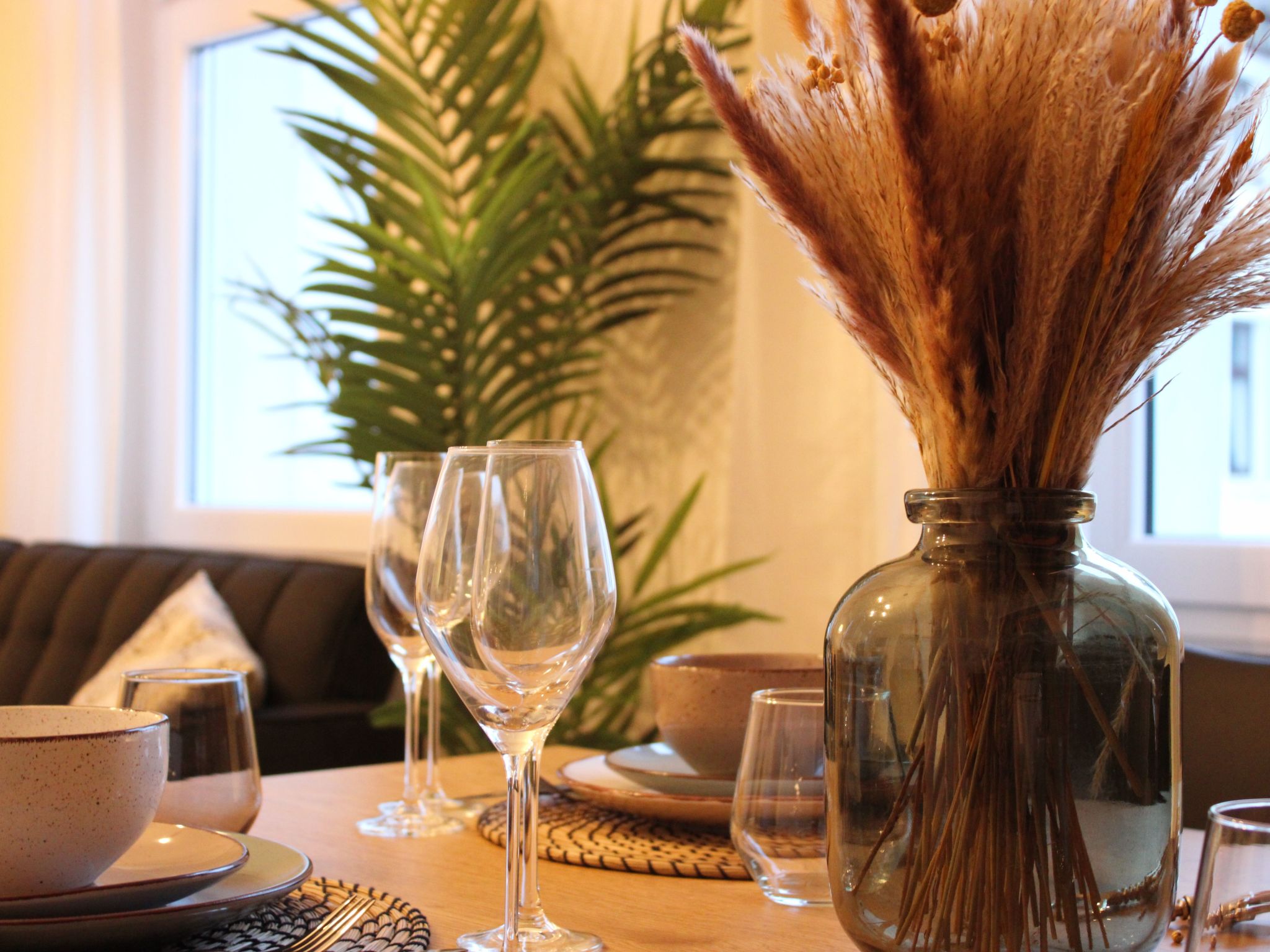 250m Rhein - ruhiges Apartement nähe Hbf -K-111-S