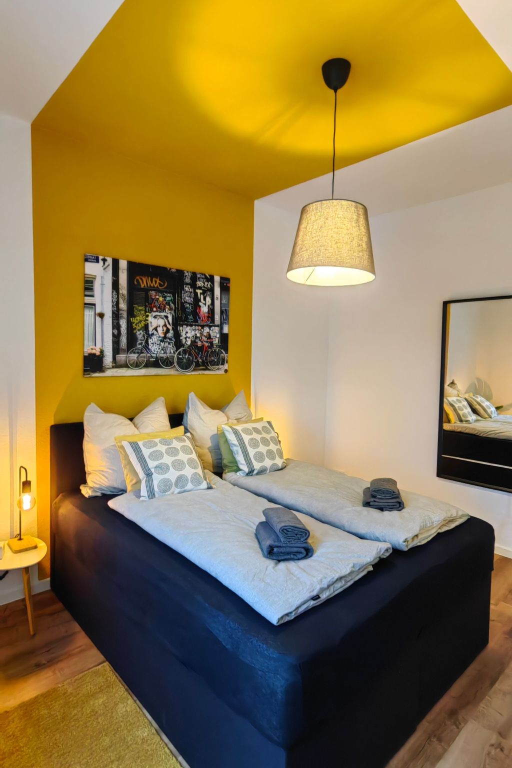 250m Rhein - ruhiges Apartement nähe Hbf -K-111-S-Image-tags.info